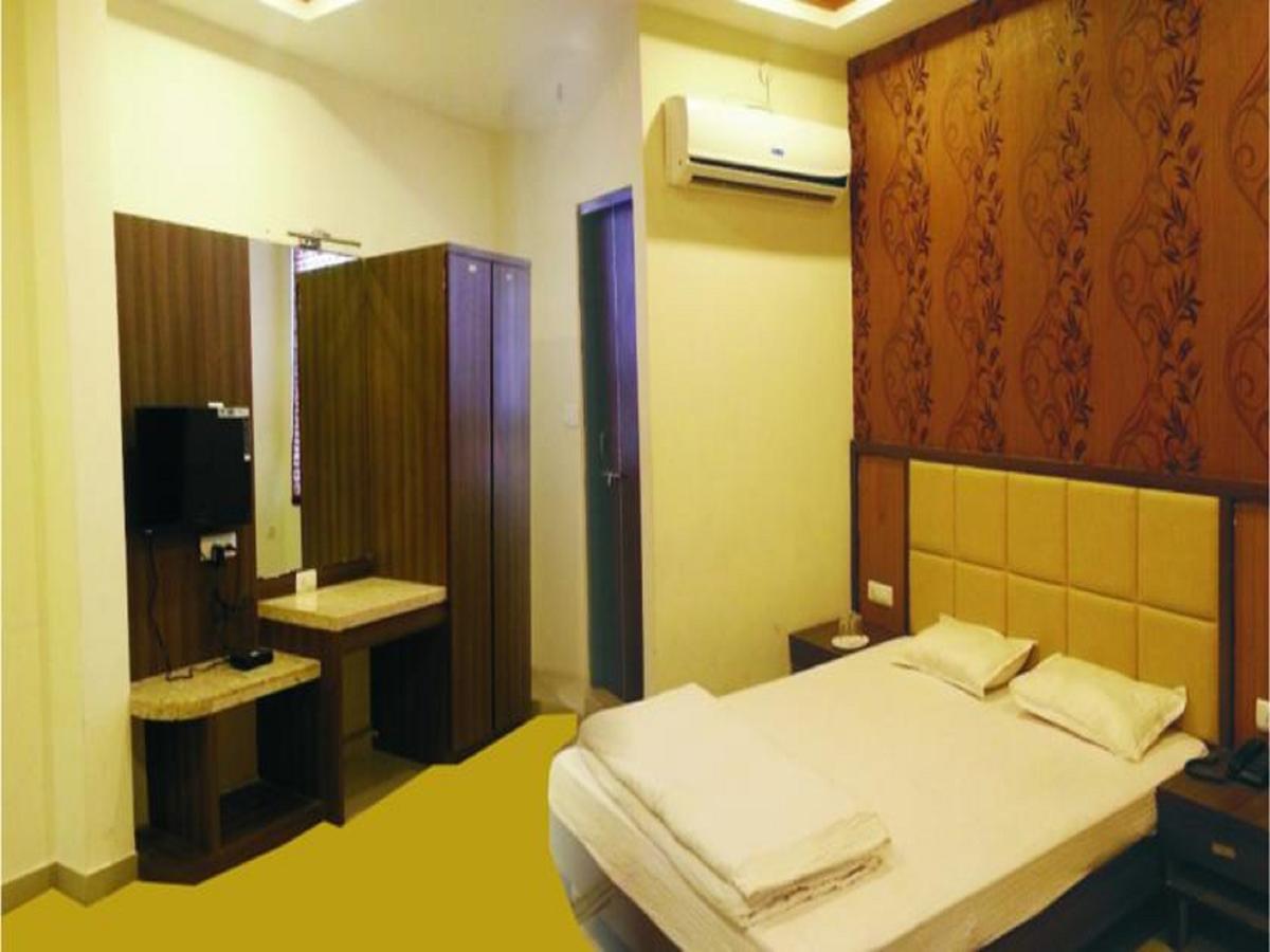 Sanskar Upvan Bhopal Room photo